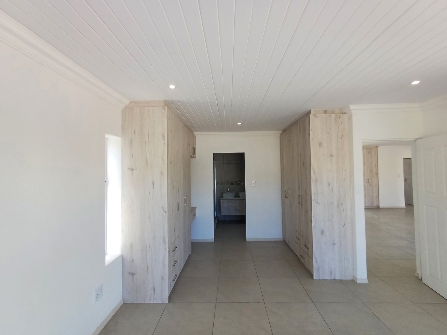 3 Bedroom Property for Sale in Palmiet Western Cape